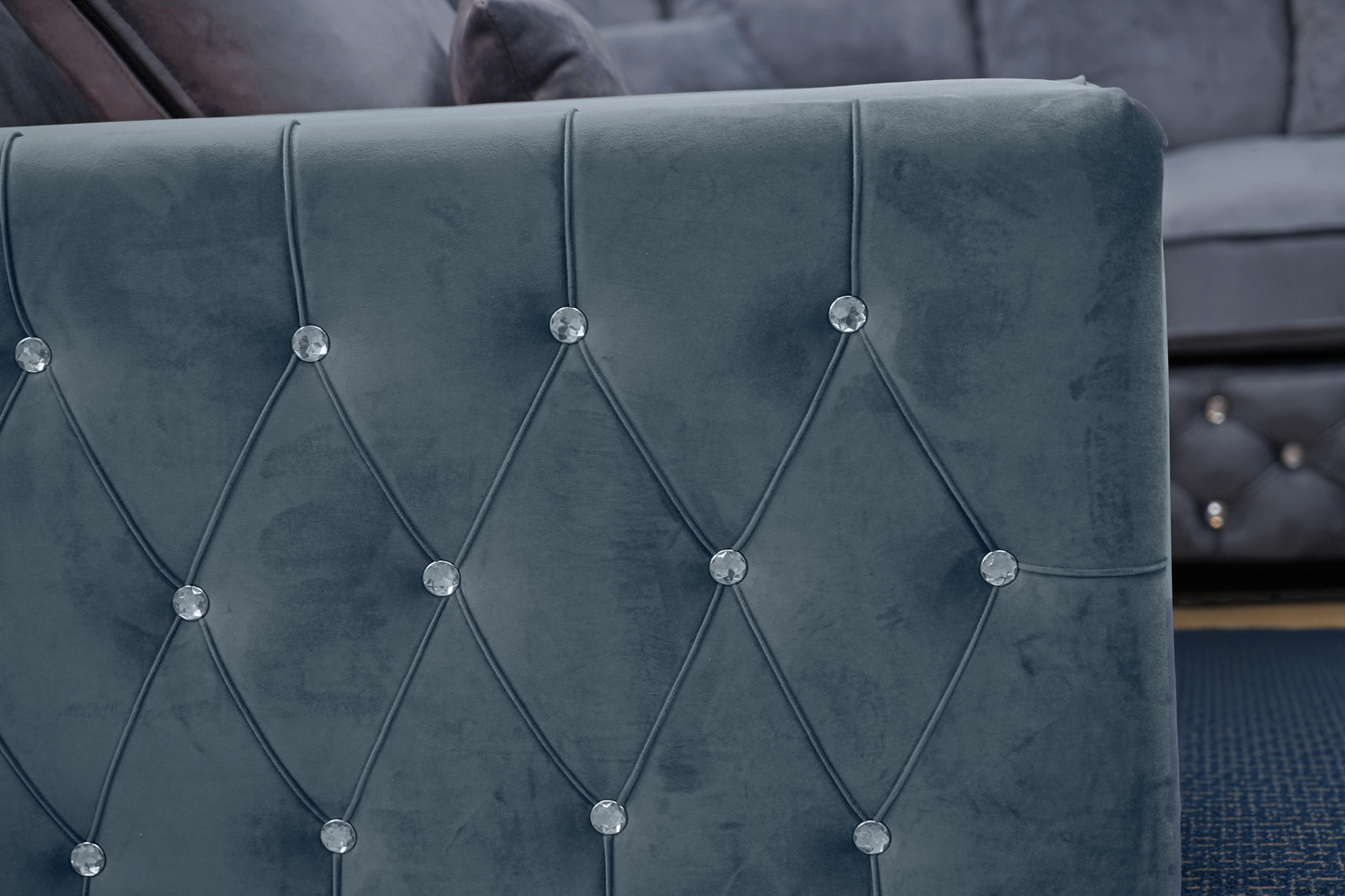 LILLY CHESTERFIELD CORNER SCATTERBACK – FIBRE FILLED